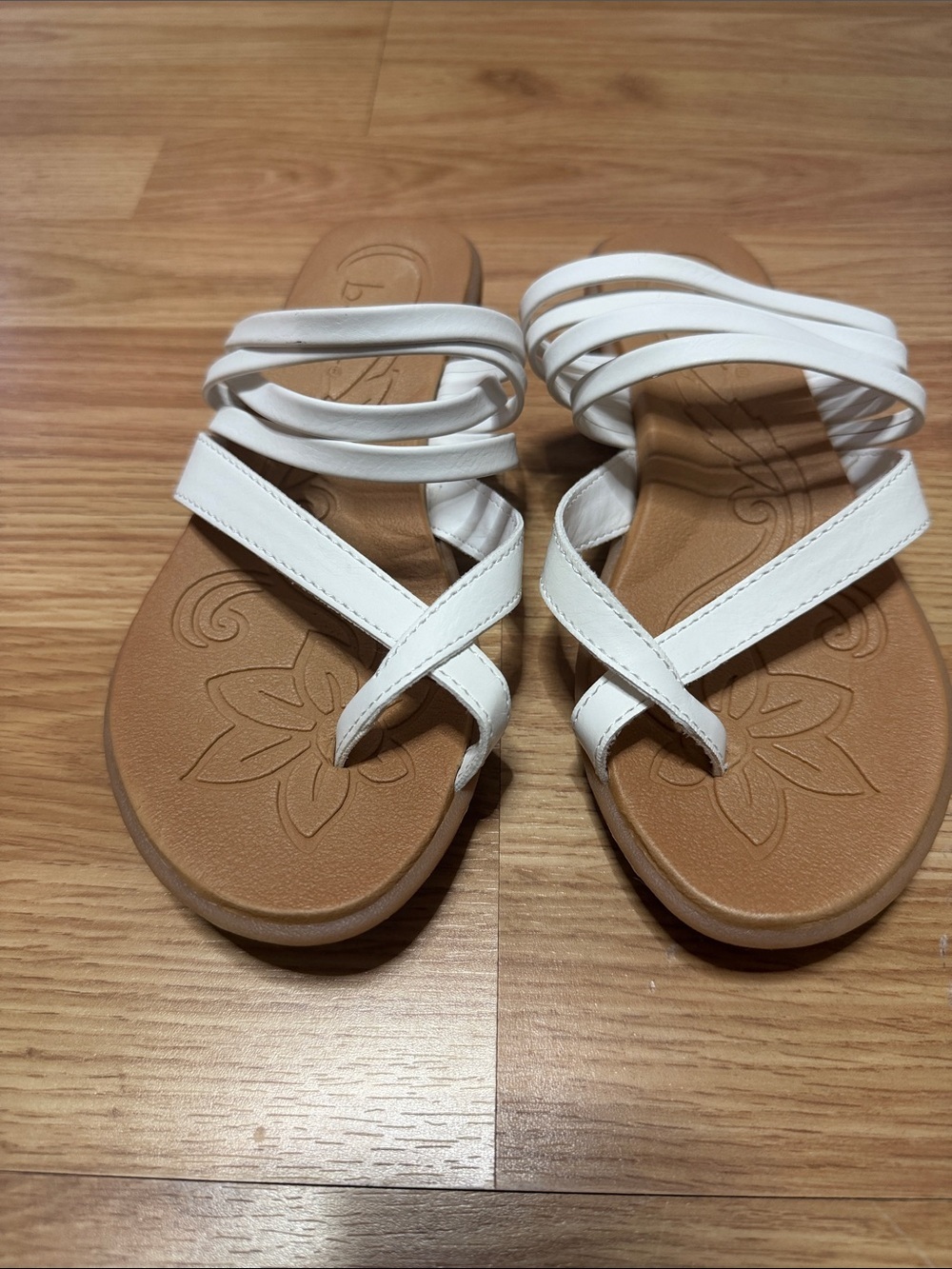 boc White Multi-Strap Women's Sandals with Tan Footbed